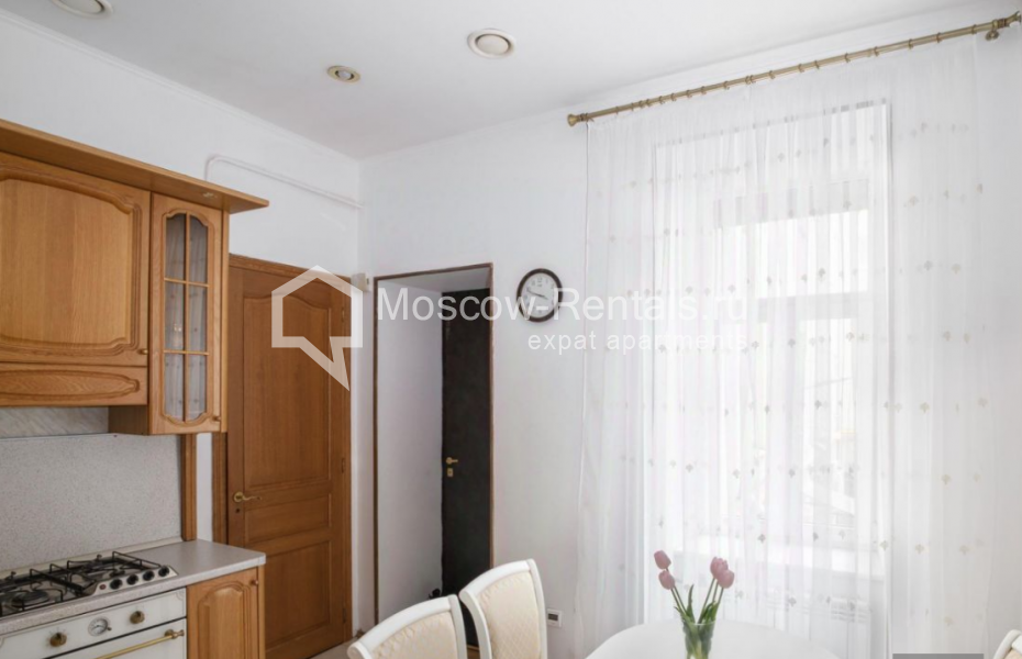 Photo #7 3-room (2 BR) apartment for <a href="http://moscow-rentals.ru/en/articles/long-term-rent" target="_blank">a long-term</a> rent
 in Russia, Moscow, Arbat str, 49