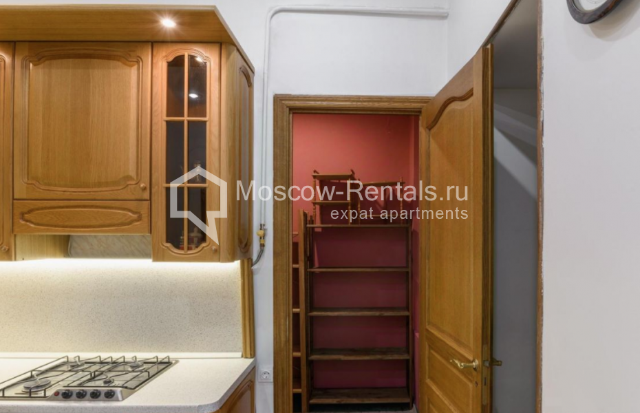 Photo #8 3-room (2 BR) apartment for <a href="http://moscow-rentals.ru/en/articles/long-term-rent" target="_blank">a long-term</a> rent
 in Russia, Moscow, Arbat str, 49