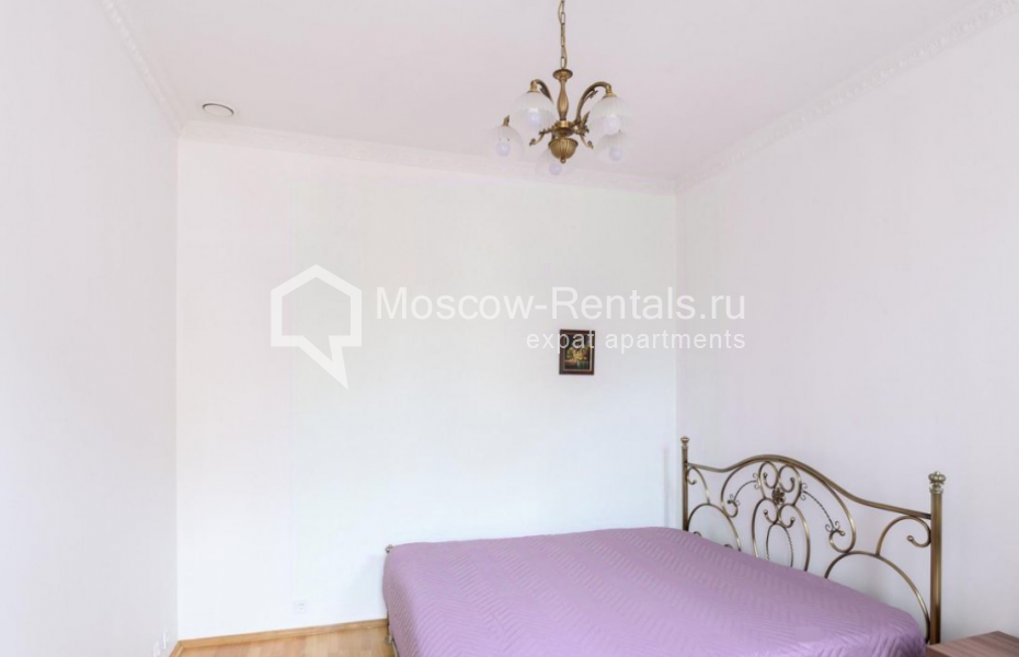 Photo #11 3-room (2 BR) apartment for <a href="http://moscow-rentals.ru/en/articles/long-term-rent" target="_blank">a long-term</a> rent
 in Russia, Moscow, Arbat str, 49