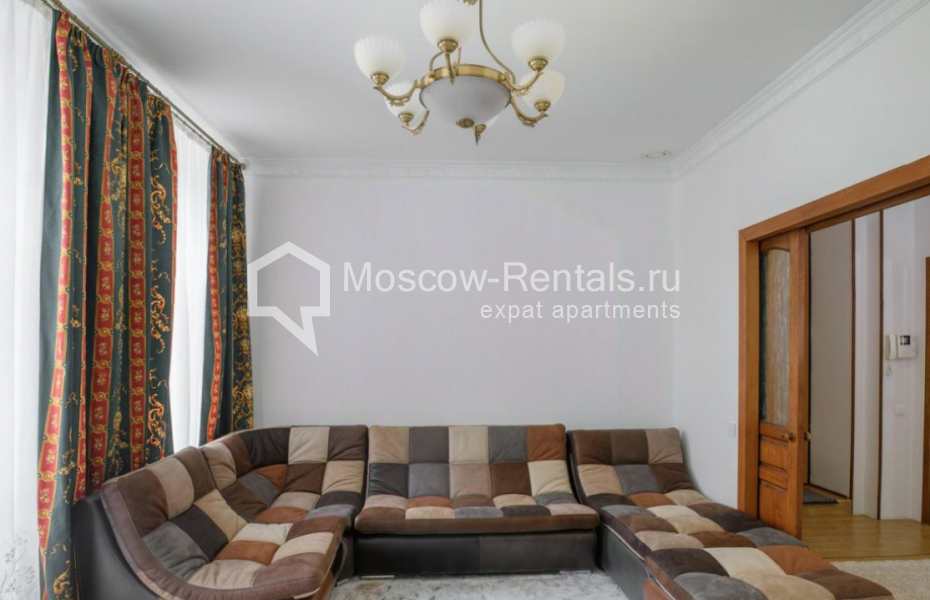 Photo #2 3-room (2 BR) apartment for <a href="http://moscow-rentals.ru/en/articles/long-term-rent" target="_blank">a long-term</a> rent
 in Russia, Moscow, Arbat str, 49