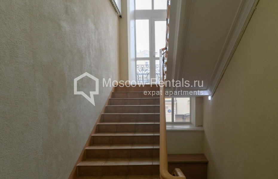 Photo #20 3-room (2 BR) apartment for <a href="http://moscow-rentals.ru/en/articles/long-term-rent" target="_blank">a long-term</a> rent
 in Russia, Moscow, Arbat str, 49