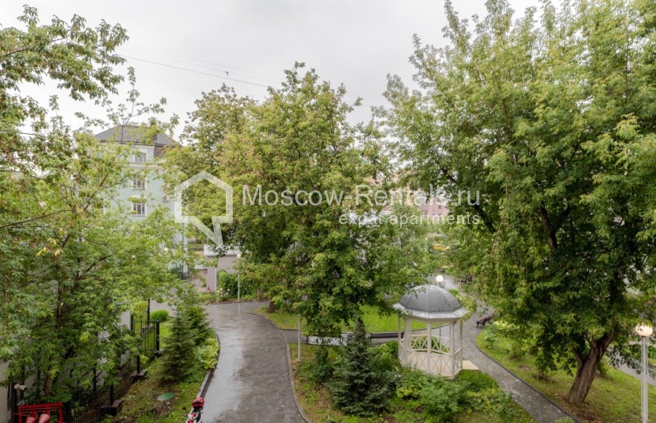 Photo #17 3-room (2 BR) apartment for <a href="http://moscow-rentals.ru/en/articles/long-term-rent" target="_blank">a long-term</a> rent
 in Russia, Moscow, Khilkov lane, 5