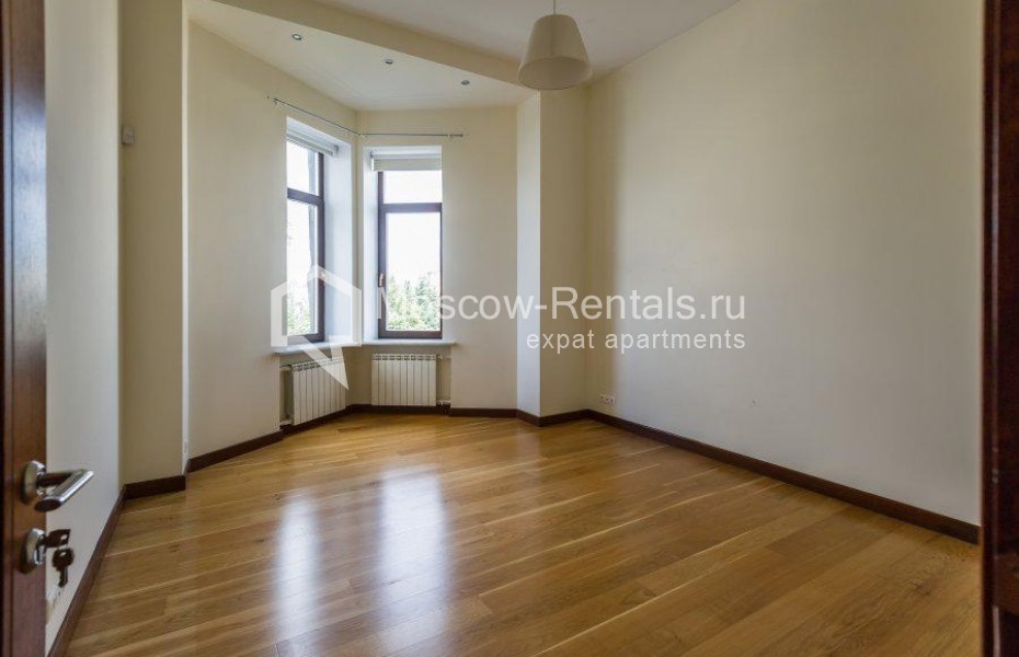 Photo #6 5-room (4 BR) apartment for <a href="http://moscow-rentals.ru/en/articles/long-term-rent" target="_blank">a long-term</a> rent
 in Russia, Moscow, Krivokolenny lane, 14C1