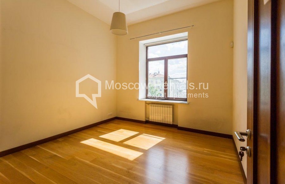 Photo #7 5-room (4 BR) apartment for <a href="http://moscow-rentals.ru/en/articles/long-term-rent" target="_blank">a long-term</a> rent
 in Russia, Moscow, Krivokolenny lane, 14C1