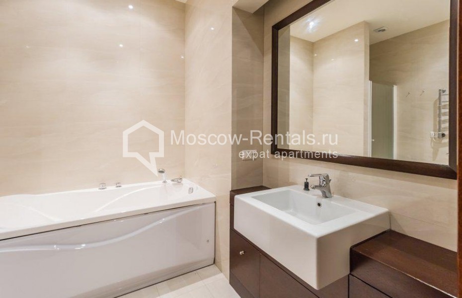 Photo #9 5-room (4 BR) apartment for <a href="http://moscow-rentals.ru/en/articles/long-term-rent" target="_blank">a long-term</a> rent
 in Russia, Moscow, Krivokolenny lane, 14C1