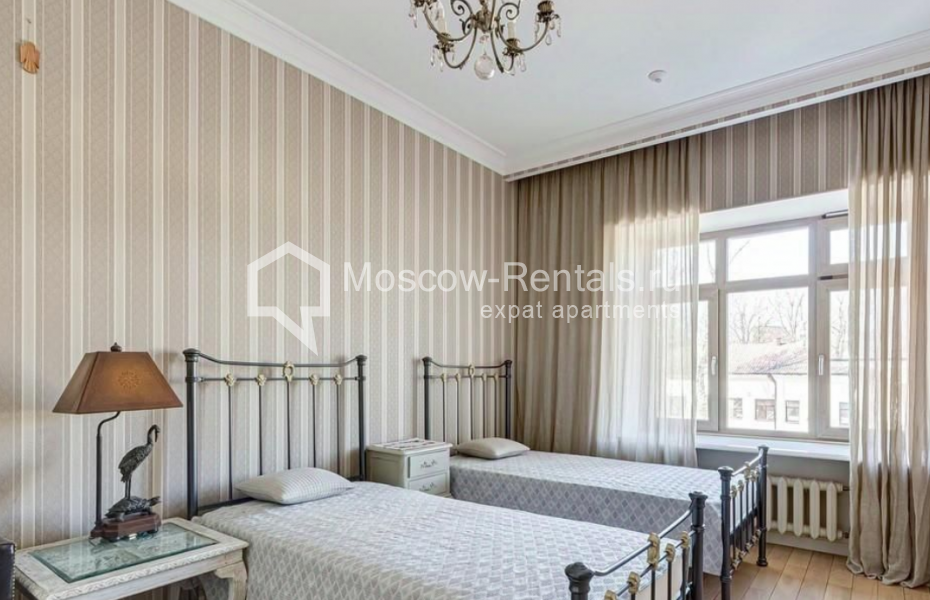Photo #11 4-room (3 BR) apartment for <a href="http://moscow-rentals.ru/en/articles/long-term-rent" target="_blank">a long-term</a> rent
 in Russia, Moscow, Furmanny lane, 15