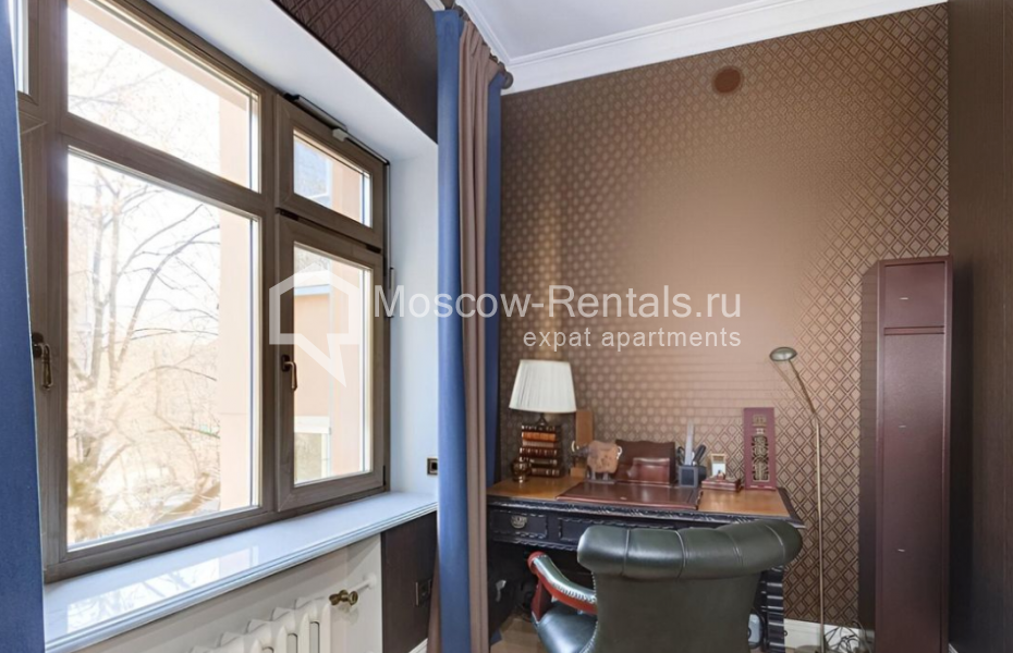 Photo #12 4-room (3 BR) apartment for <a href="http://moscow-rentals.ru/en/articles/long-term-rent" target="_blank">a long-term</a> rent
 in Russia, Moscow, Furmanny lane, 15