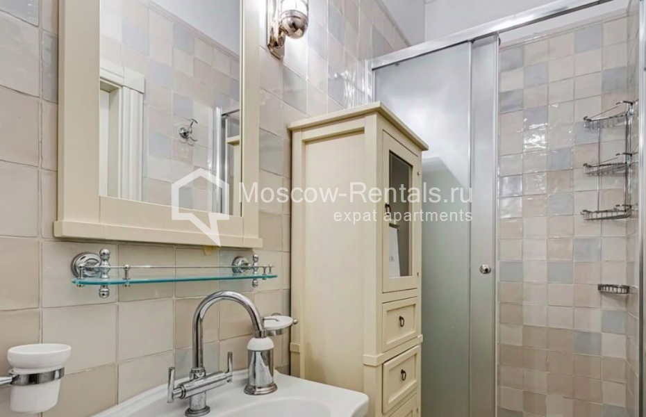 Photo #17 4-room (3 BR) apartment for <a href="http://moscow-rentals.ru/en/articles/long-term-rent" target="_blank">a long-term</a> rent
 in Russia, Moscow, Furmanny lane, 15