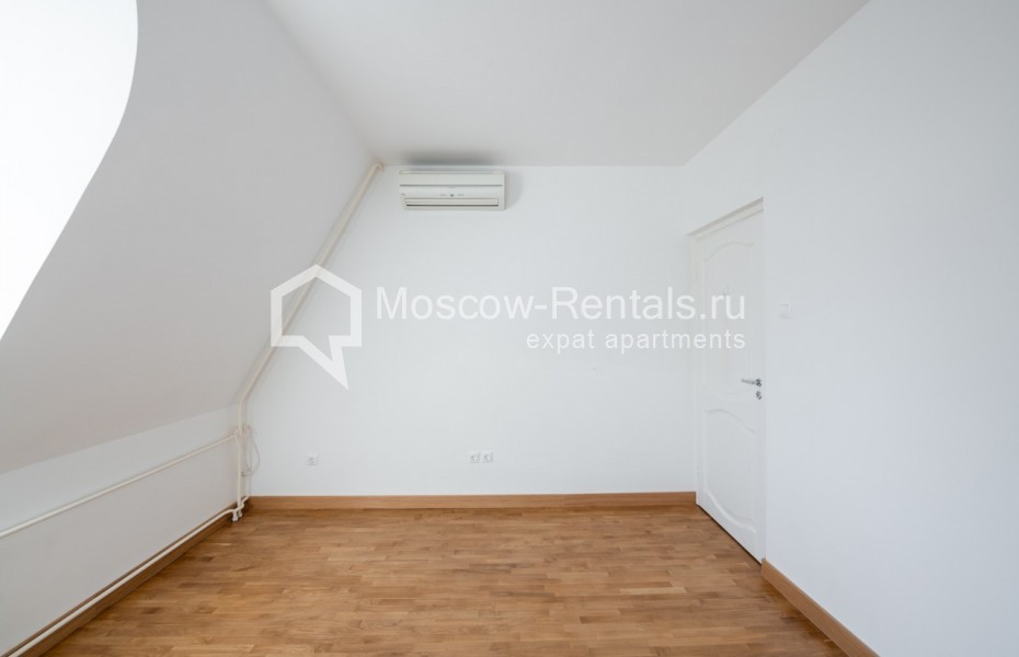 Photo #19 5-room (4 BR) apartment for <a href="http://moscow-rentals.ru/en/articles/long-term-rent" target="_blank">a long-term</a> rent
 in Russia, Moscow, Lukov lane, 7