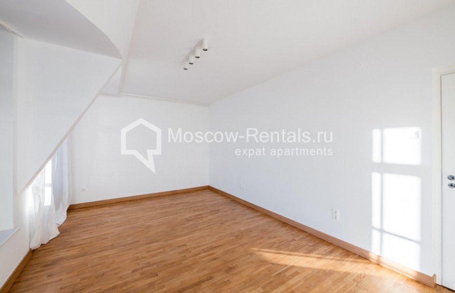 Photo #22 5-room (4 BR) apartment for <a href="http://moscow-rentals.ru/en/articles/long-term-rent" target="_blank">a long-term</a> rent
 in Russia, Moscow, Lukov lane, 7