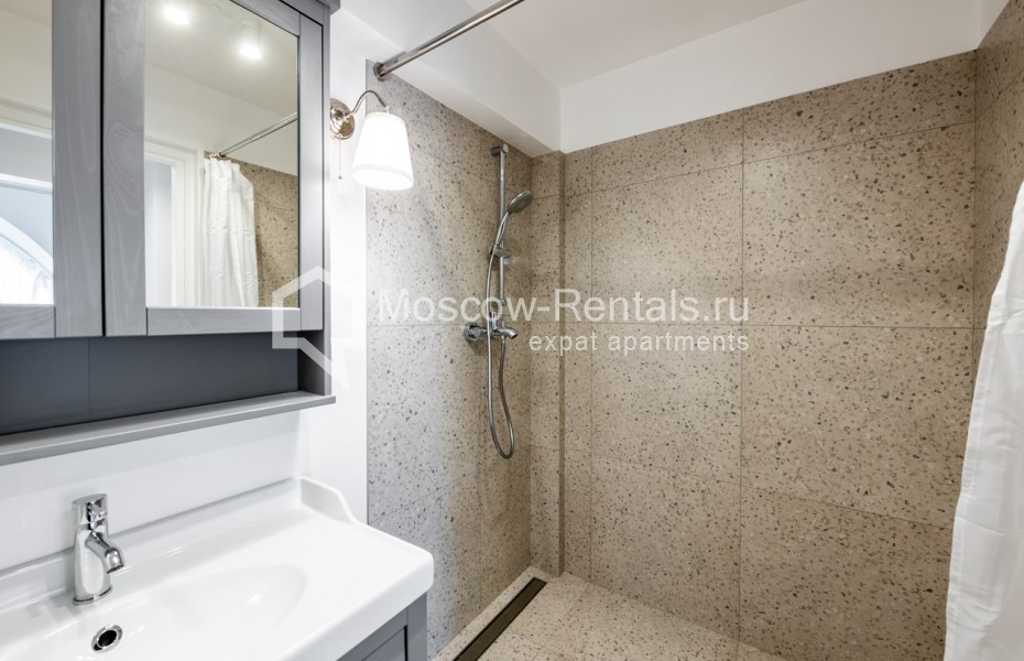 Photo #32 5-room (4 BR) apartment for <a href="http://moscow-rentals.ru/en/articles/long-term-rent" target="_blank">a long-term</a> rent
 in Russia, Moscow, Lukov lane, 7