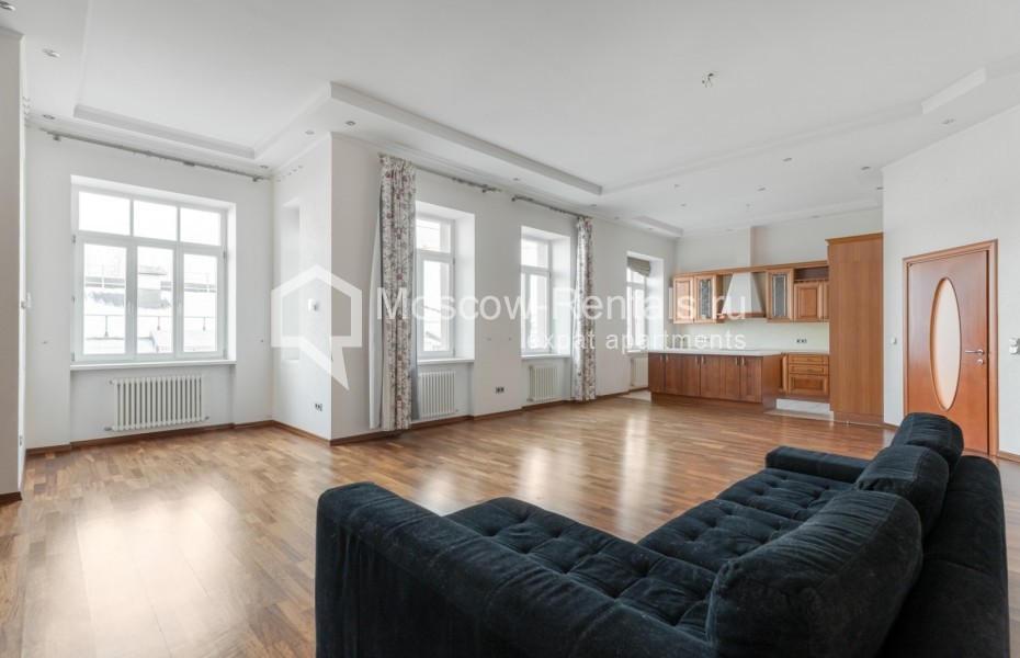 Photo #6 4-room (3 BR) apartment for <a href="http://moscow-rentals.ru/en/articles/long-term-rent" target="_blank">a long-term</a> rent
 in Russia, Moscow, Sretenka str, 9