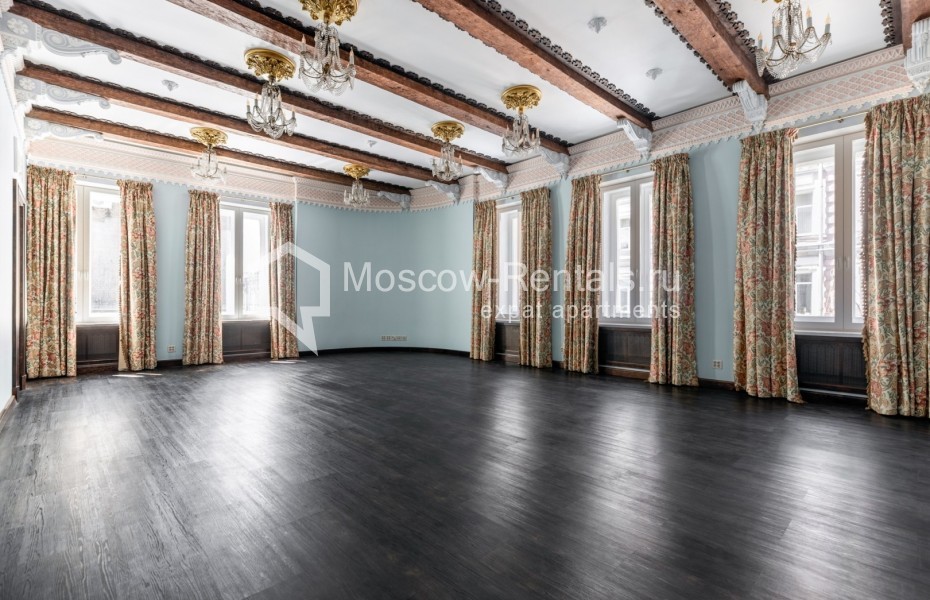 Photo #3 5-room (4 BR) apartment for <a href="http://moscow-rentals.ru/en/articles/long-term-rent" target="_blank">a long-term</a> rent
 in Russia, Moscow, Myasnitskaya str, 24