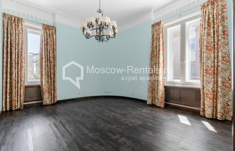 Photo #10 5-room (4 BR) apartment for <a href="http://moscow-rentals.ru/en/articles/long-term-rent" target="_blank">a long-term</a> rent
 in Russia, Moscow, Myasnitskaya str, 24