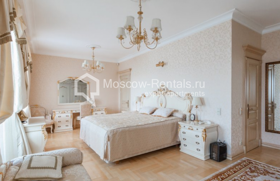 Photo #7 4-room (3 BR) apartment for <a href="http://moscow-rentals.ru/en/articles/long-term-rent" target="_blank">a long-term</a> rent
 in Russia, Moscow, Milyutinsky lane, 3