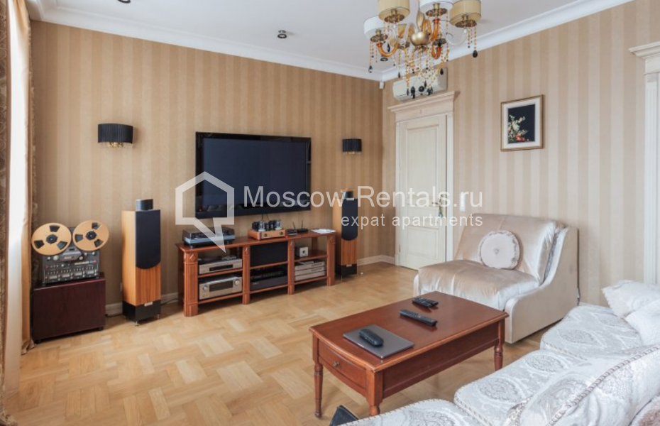 Photo #10 4-room (3 BR) apartment for <a href="http://moscow-rentals.ru/en/articles/long-term-rent" target="_blank">a long-term</a> rent
 in Russia, Moscow, Milyutinsky lane, 3