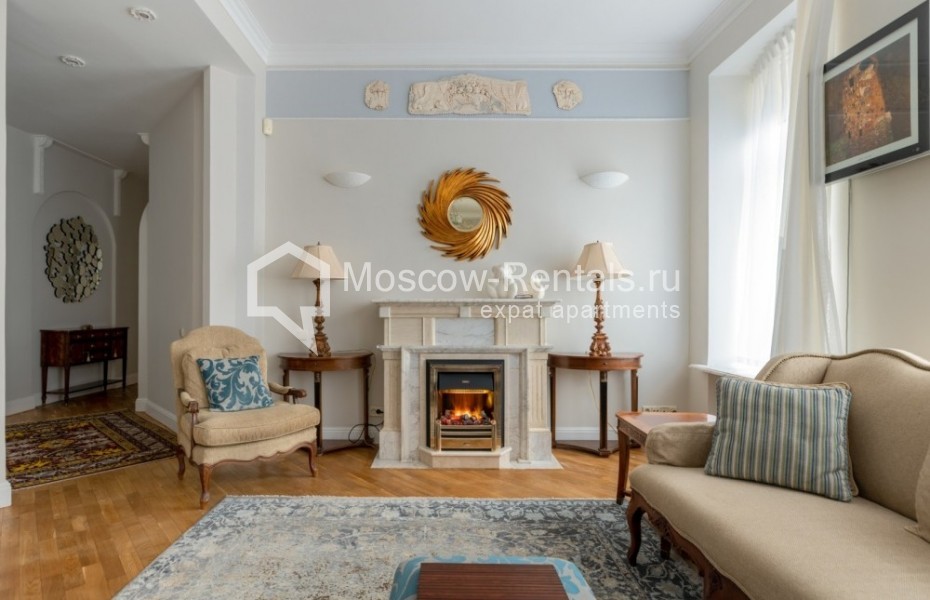 Photo #1 4-room (3 BR) apartment for <a href="http://moscow-rentals.ru/en/articles/long-term-rent" target="_blank">a long-term</a> rent
 in Russia, Moscow, Chaplygina str, 1AС1