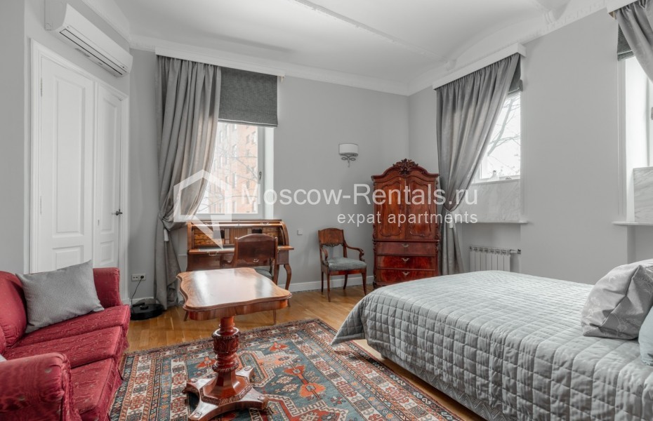 Photo #16 4-room (3 BR) apartment for <a href="http://moscow-rentals.ru/en/articles/long-term-rent" target="_blank">a long-term</a> rent
 in Russia, Moscow, Chaplygina str, 1AС1