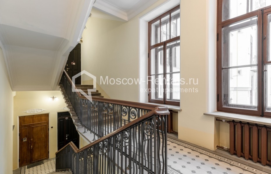 Photo #21 4-room (3 BR) apartment for <a href="http://moscow-rentals.ru/en/articles/long-term-rent" target="_blank">a long-term</a> rent
 in Russia, Moscow, Chaplygina str, 1AС1