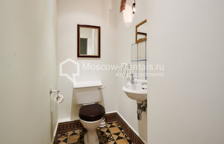 Photo #12 4-room (3 BR) apartment for <a href="http://moscow-rentals.ru/en/articles/long-term-rent" target="_blank">a long-term</a> rent
 in Russia, Moscow, Chaplygina str, 10
