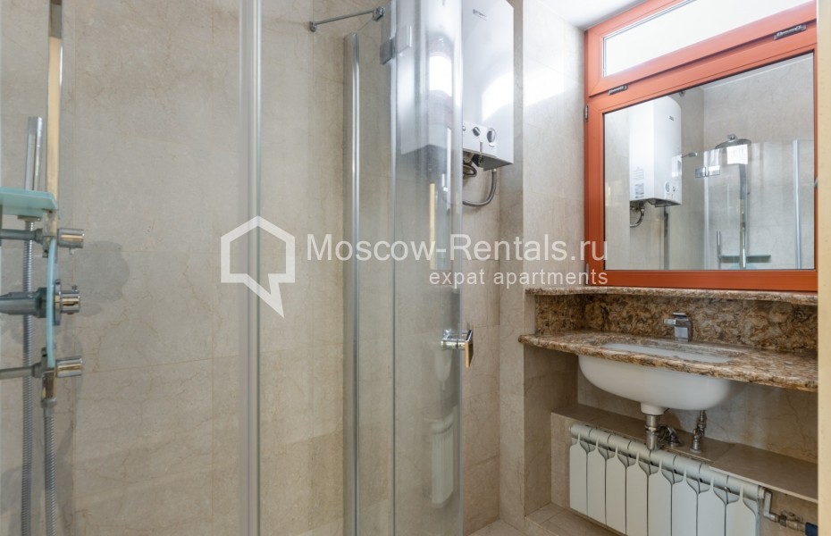 Photo #16 4-room (3 BR) apartment for <a href="http://moscow-rentals.ru/en/articles/long-term-rent" target="_blank">a long-term</a> rent
 in Russia, Moscow, B. Palashevsky lane, 1/14c5