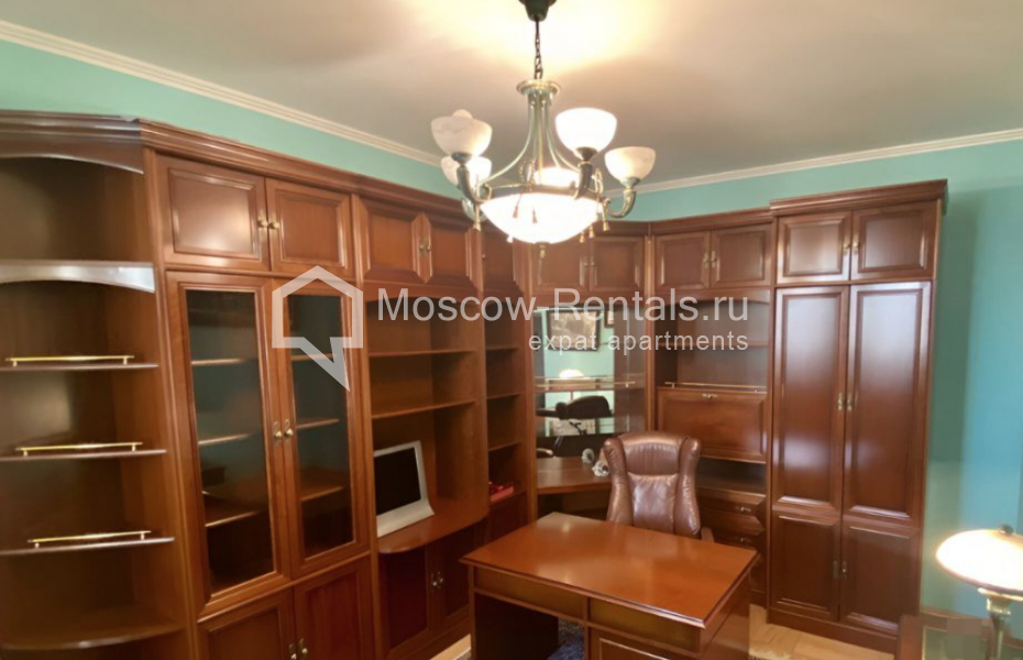 Photo #11 3-room (2 BR) apartment for <a href="http://moscow-rentals.ru/en/articles/long-term-rent" target="_blank">a long-term</a> rent
 in Russia, Moscow, Valovaya str, 20
