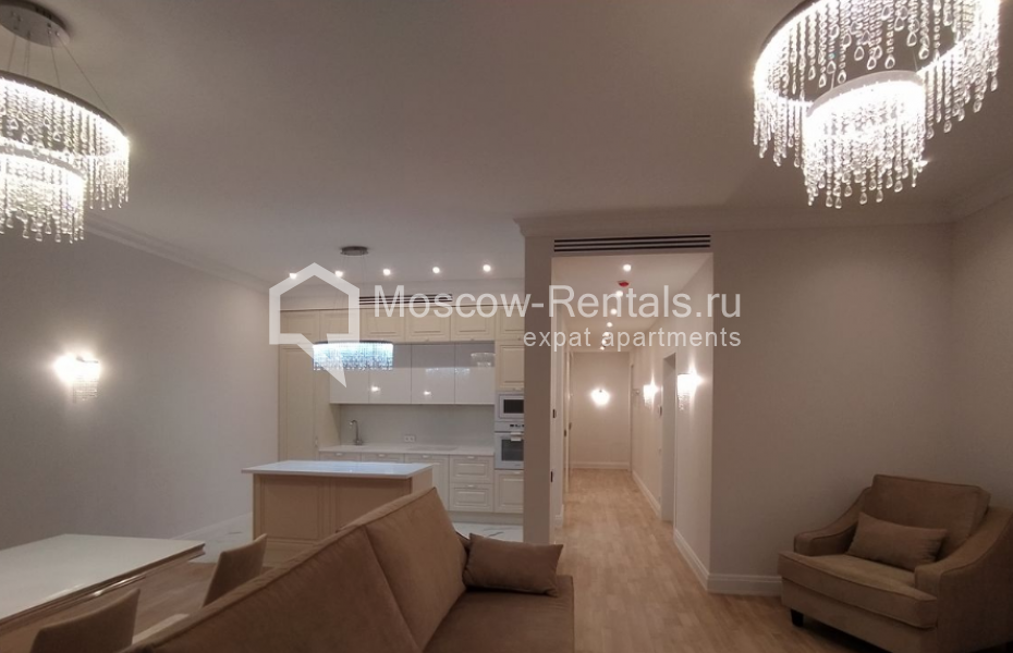 Photo #5 3-room (2 BR) apartment for <a href="http://moscow-rentals.ru/en/articles/long-term-rent" target="_blank">a long-term</a> rent
 in Russia, Moscow, Kotelnicheskaya str, 31