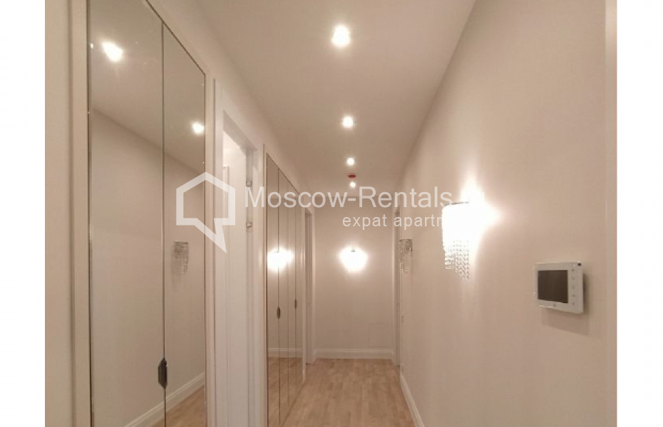 Photo #6 3-room (2 BR) apartment for <a href="http://moscow-rentals.ru/en/articles/long-term-rent" target="_blank">a long-term</a> rent
 in Russia, Moscow, Kotelnicheskaya str, 31