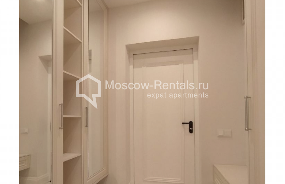 Photo #8 3-room (2 BR) apartment for <a href="http://moscow-rentals.ru/en/articles/long-term-rent" target="_blank">a long-term</a> rent
 in Russia, Moscow, Kotelnicheskaya str, 31