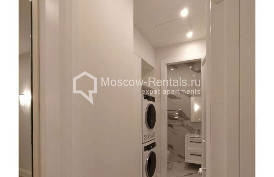 Photo #9 3-room (2 BR) apartment for <a href="http://moscow-rentals.ru/en/articles/long-term-rent" target="_blank">a long-term</a> rent
 in Russia, Moscow, Kotelnicheskaya str, 31