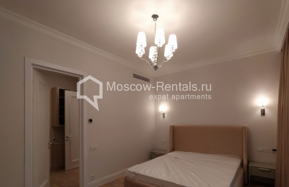 Photo #17 3-room (2 BR) apartment for <a href="http://moscow-rentals.ru/en/articles/long-term-rent" target="_blank">a long-term</a> rent
 in Russia, Moscow, Kotelnicheskaya str, 31