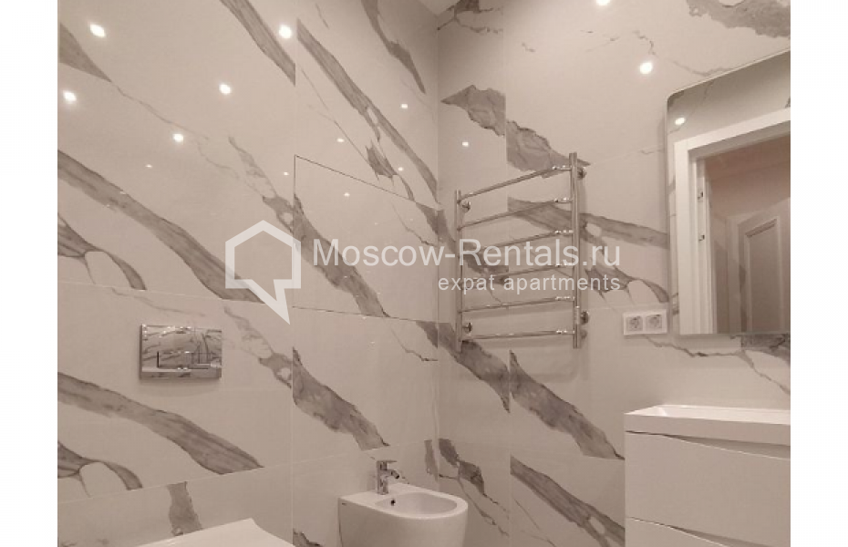 Photo #20 3-room (2 BR) apartment for <a href="http://moscow-rentals.ru/en/articles/long-term-rent" target="_blank">a long-term</a> rent
 in Russia, Moscow, Kotelnicheskaya str, 31