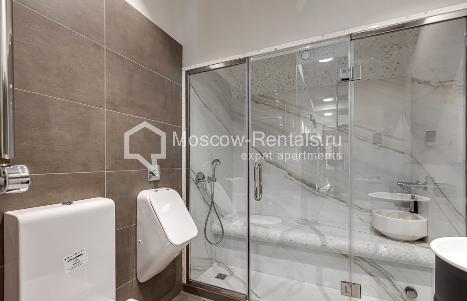 Photo #17 3-room (2 BR) apartment for <a href="http://moscow-rentals.ru/en/articles/long-term-rent" target="_blank">a long-term</a> rent
 in Russia, Moscow, 1st Smolenskyi lane, 21