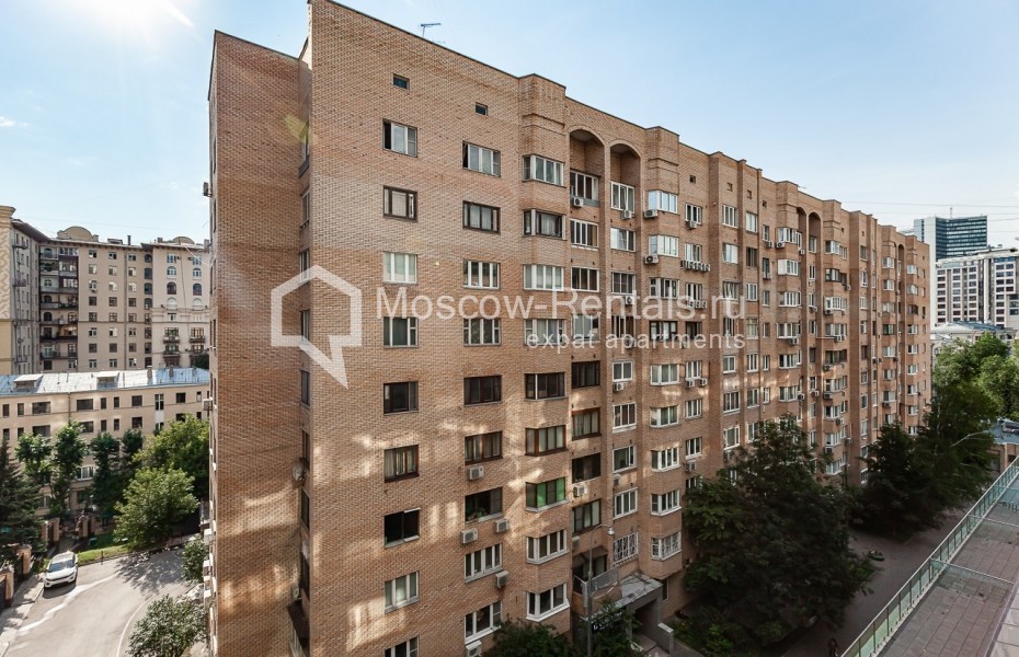 Photo #26 3-room (2 BR) apartment for <a href="http://moscow-rentals.ru/en/articles/long-term-rent" target="_blank">a long-term</a> rent
 in Russia, Moscow, 1st Smolenskyi lane, 21