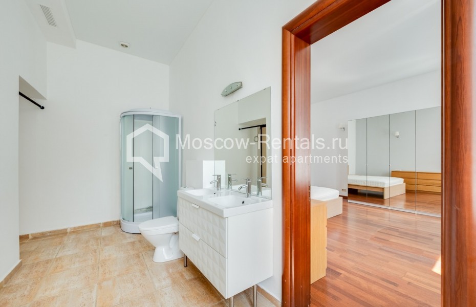 Photo #20 6-room (5 BR) apartment for <a href="http://moscow-rentals.ru/en/articles/long-term-rent" target="_blank">a long-term</a> rent
 in Russia, Moscow, Varsonofievskyi lane, 4С1