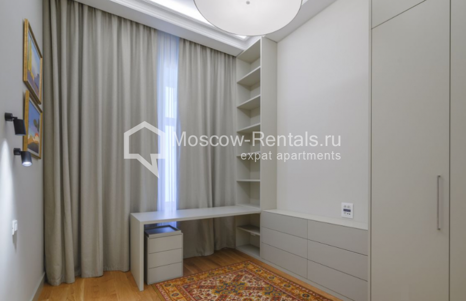 Photo #24 4-room (3 BR) apartment for <a href="http://moscow-rentals.ru/en/articles/long-term-rent" target="_blank">a long-term</a> rent
 in Russia, Moscow, Krivokolennyi lane, 14С1