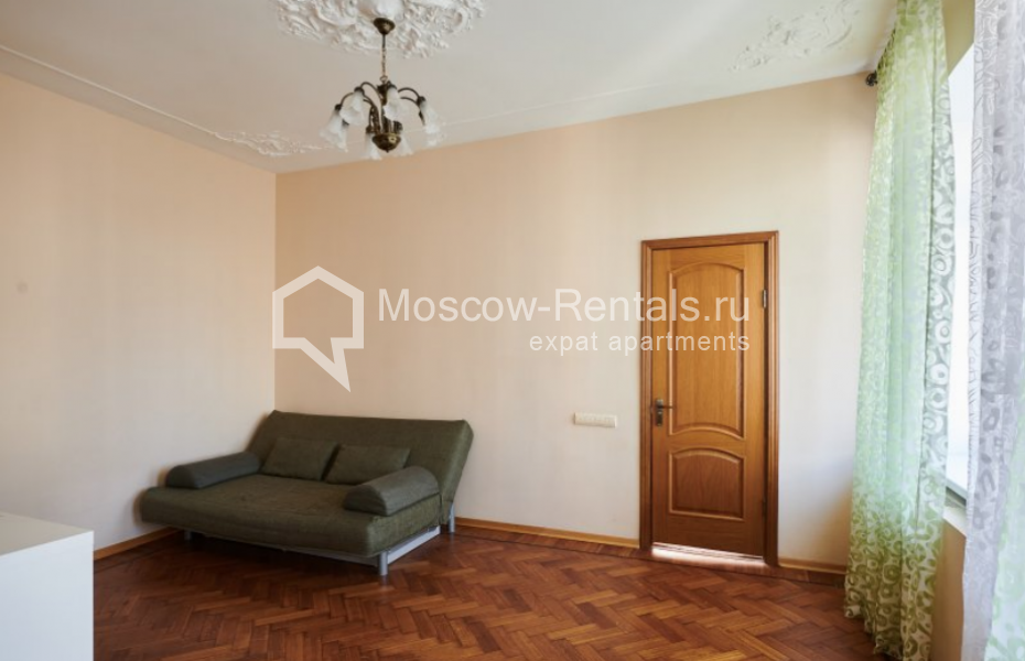 Photo #11 2-room (1 BR) apartment for <a href="http://moscow-rentals.ru/en/articles/long-term-rent" target="_blank">a long-term</a> rent
 in Russia, Moscow, B. Strochenovskyi lane, 4С1