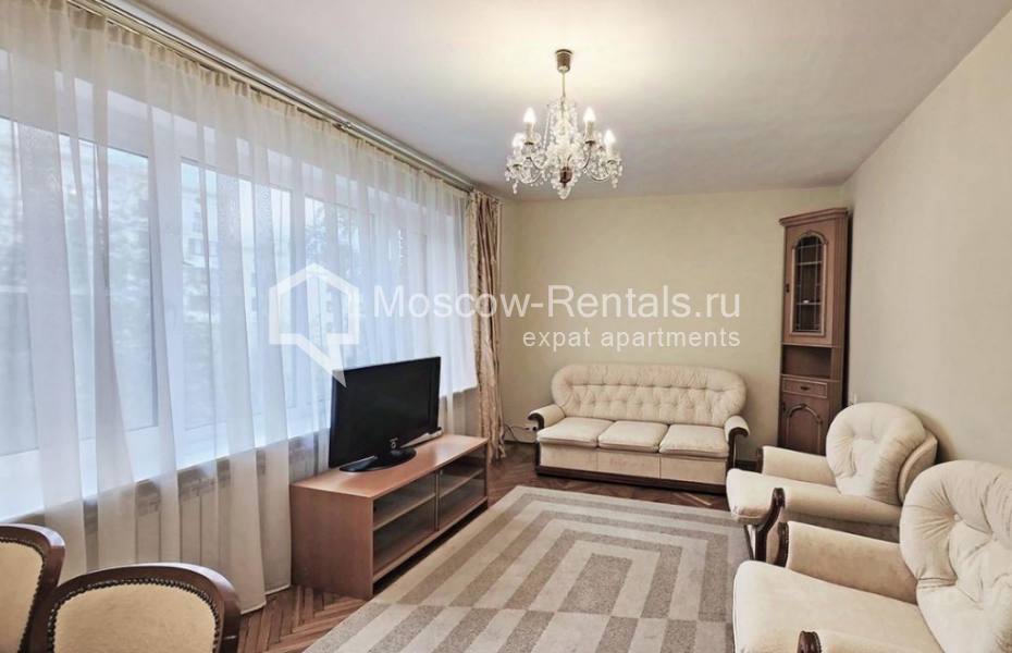 Photo #2 3-room (2 BR) apartment for <a href="http://moscow-rentals.ru/en/articles/long-term-rent" target="_blank">a long-term</a> rent
 in Russia, Moscow, Plushchiha str, 27