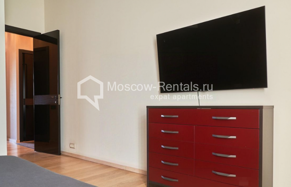 Photo #4 3-room (2 BR) apartment for <a href="http://moscow-rentals.ru/en/articles/long-term-rent" target="_blank">a long-term</a> rent
 in Russia, Moscow, Bakhrushina str, 28