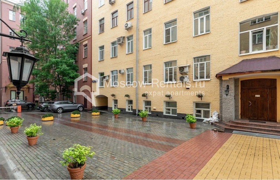 Photo #11 4-room (3 BR) apartment for <a href="http://moscow-rentals.ru/en/articles/long-term-rent" target="_blank">a long-term</a> rent
 in Russia, Moscow, Brusov lane, 2/14С1