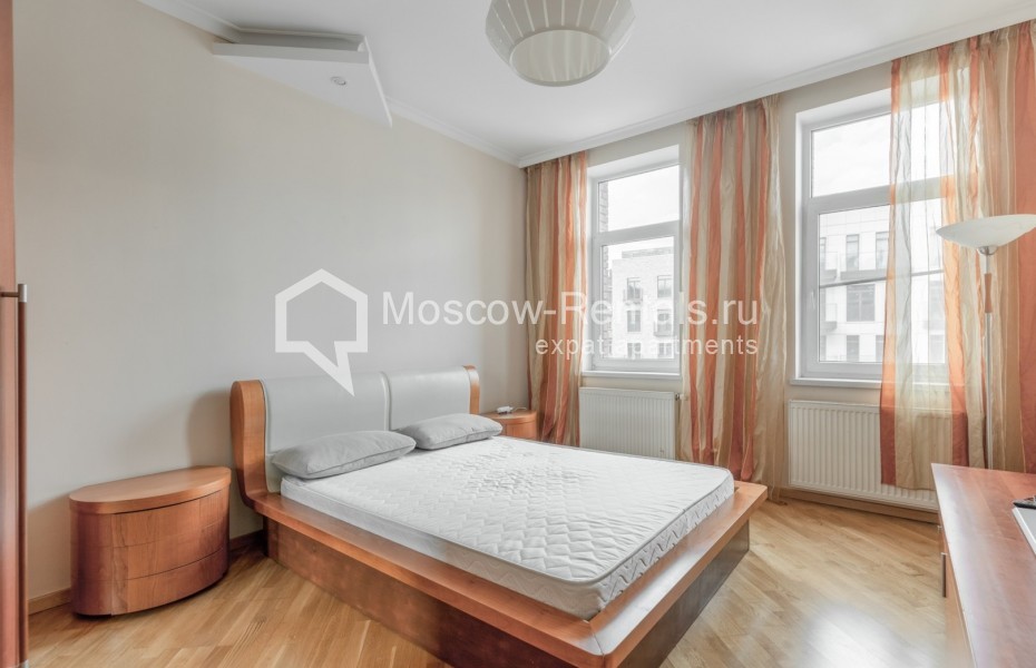 Photo #8 4-room (3 BR) apartment for <a href="http://moscow-rentals.ru/en/articles/long-term-rent" target="_blank">a long-term</a> rent
 in Russia, Moscow, 1st Zachatievskyi lane, 4