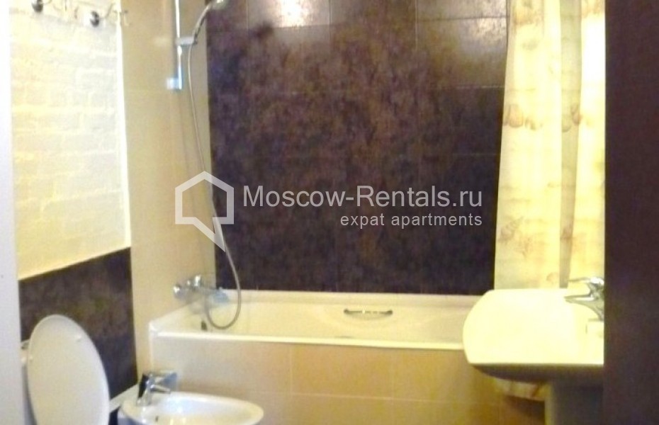 Photo #6 4-room (3 BR) apartment for <a href="http://moscow-rentals.ru/en/articles/long-term-rent" target="_blank">a long-term</a> rent
 in Russia, Moscow, Vernadskogo prosp, 92 bld 1