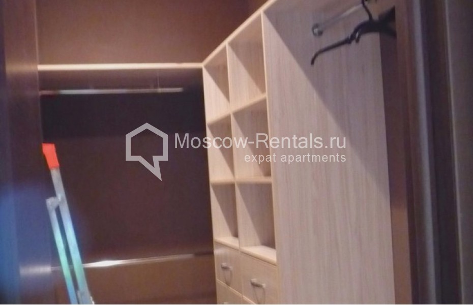 Photo #9 4-room (3 BR) apartment for <a href="http://moscow-rentals.ru/en/articles/long-term-rent" target="_blank">a long-term</a> rent
 in Russia, Moscow, Vernadskogo prosp, 92 bld 1