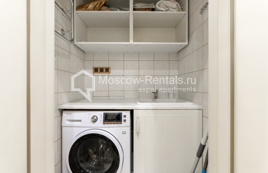 Photo #14 3-room (2 BR) apartment for <a href="http://moscow-rentals.ru/en/articles/long-term-rent" target="_blank">a long-term</a> rent
 in Russia, Moscow, 2nd Obydenskyi lane, 1А