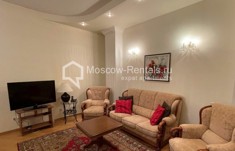 Photo #1 3-room (2 BR) apartment for <a href="http://moscow-rentals.ru/en/articles/long-term-rent" target="_blank">a long-term</a> rent
 in Russia, Moscow, 4th Tverskaya-Yamskaya str, 22к2