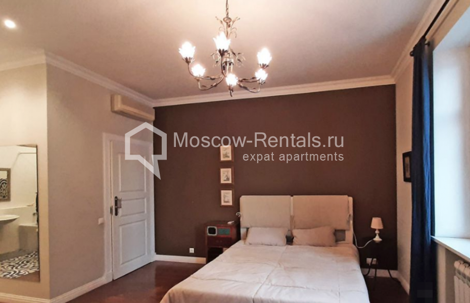Photo #5 3-room (2 BR) apartment for <a href="http://moscow-rentals.ru/en/articles/long-term-rent" target="_blank">a long-term</a> rent
 in Russia, Moscow, Skatertnyi lane, 28