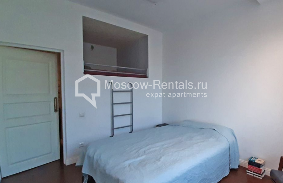Photo #9 3-room (2 BR) apartment for <a href="http://moscow-rentals.ru/en/articles/long-term-rent" target="_blank">a long-term</a> rent
 in Russia, Moscow, Skatertnyi lane, 28