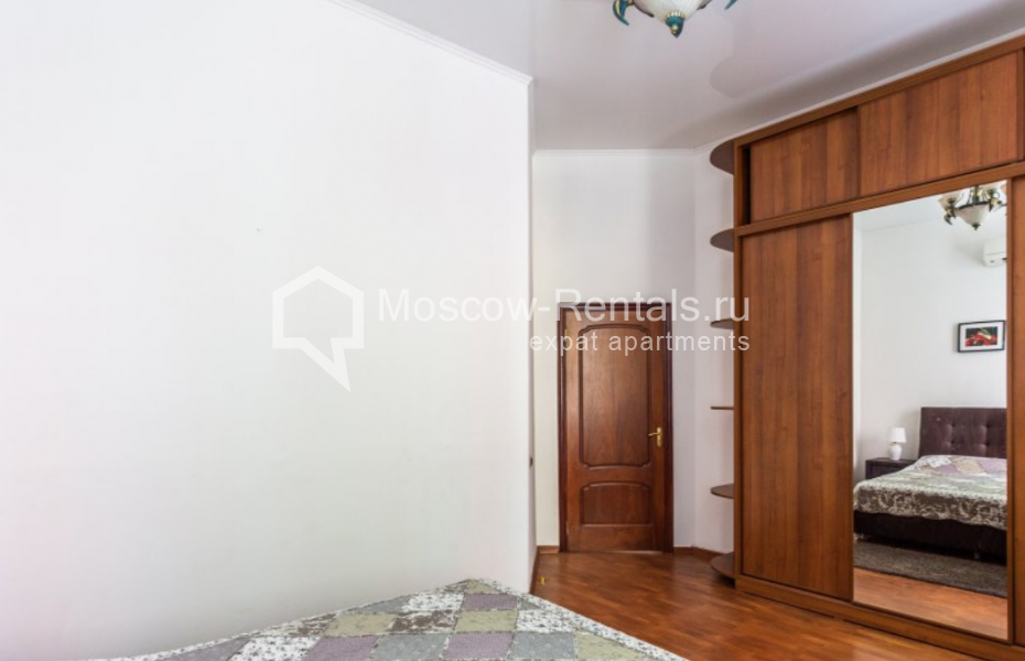 Photo #6 3-room (2 BR) apartment for <a href="http://moscow-rentals.ru/en/articles/long-term-rent" target="_blank">a long-term</a> rent
 in Russia, Moscow, Brusov lane, 2/14С1