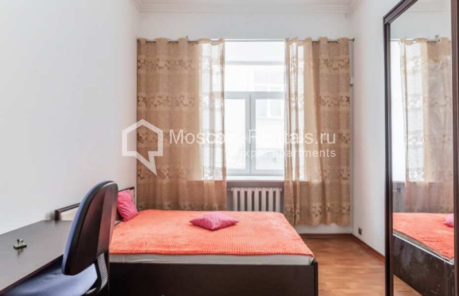Photo #7 3-room (2 BR) apartment for <a href="http://moscow-rentals.ru/en/articles/long-term-rent" target="_blank">a long-term</a> rent
 in Russia, Moscow, Brusov lane, 2/14С1