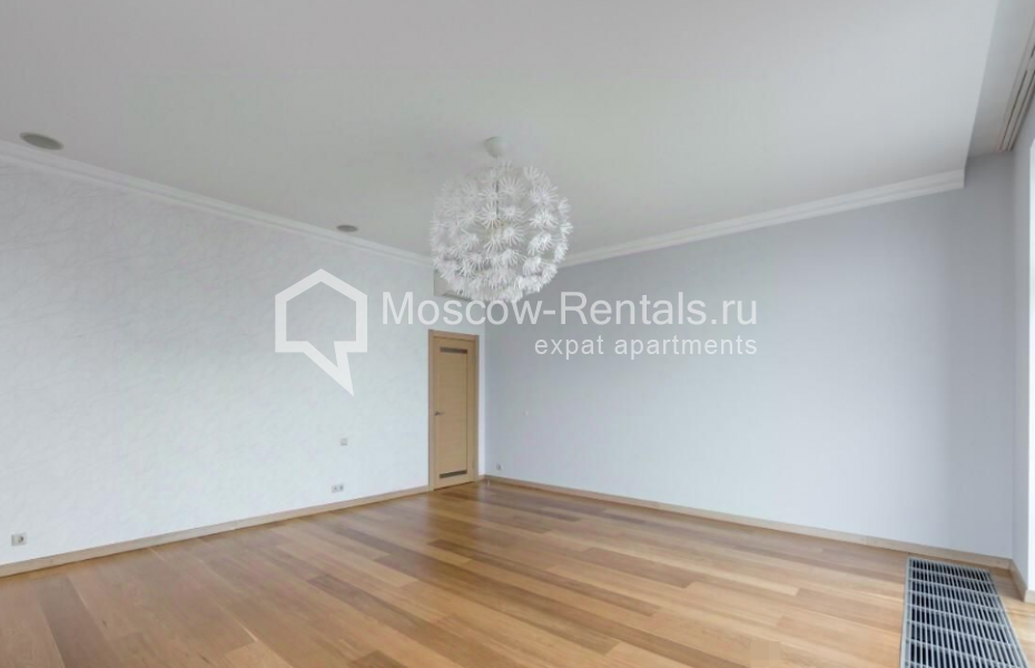 Photo #4 5-room (4 BR) apartment for <a href="http://moscow-rentals.ru/en/articles/long-term-rent" target="_blank">a long-term</a> rent
 in Russia, Moscow, Kazarmennyi lane, 3